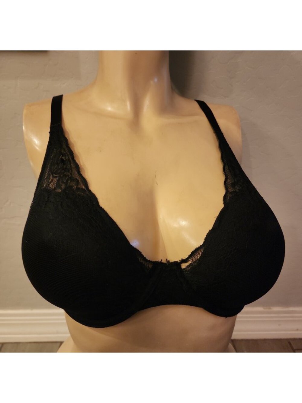 Natori Bra 32G Black Underwire Lined
